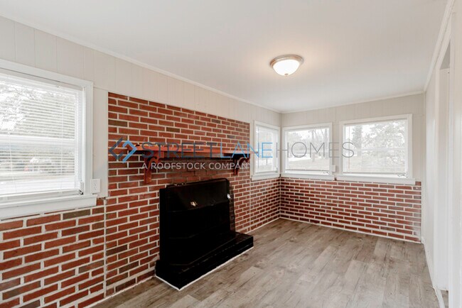 Foto del edificio - 2661 New Clinton Rd