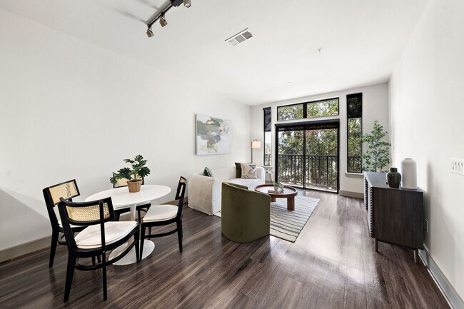 Foto del edificio - City Living Made Easy – 1/1 Near Downtown