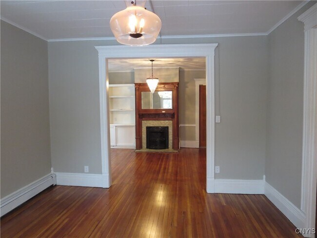 Foto del edificio - 1725 James St
