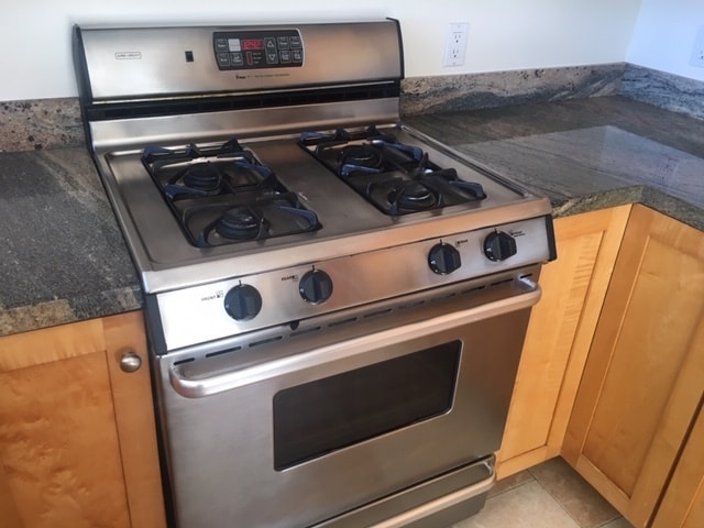 Gas stove and range - 2031 26th St