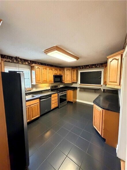 Foto del edificio - 1549 Spanish Oaks Dr