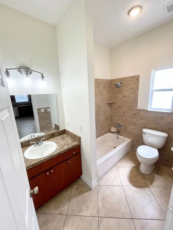 Foto del edificio - 2813 N 18th St