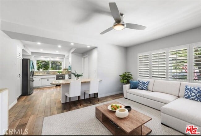 Foto del edificio - 8204 Clemens Ave