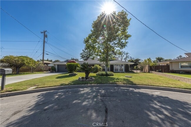 Building Photo - 4661 Woodhaven Dr