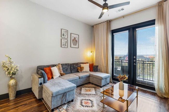 Foto del edificio - 9127 Research Blvd