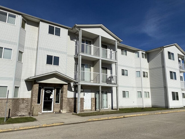 Building Photo - Northgate Apartments