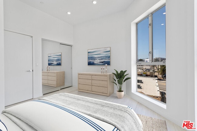 Foto del edificio - 1650 Sawtelle Blvd