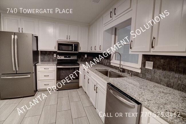 Building Photo - 740 Towergate Pl