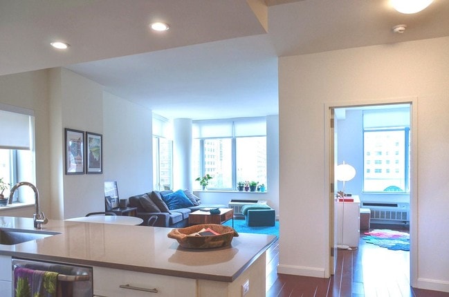 Interior Photo - The Giovanni
