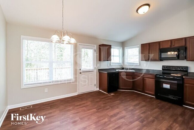Building Photo - 40 Chimney Springs Dr SW
