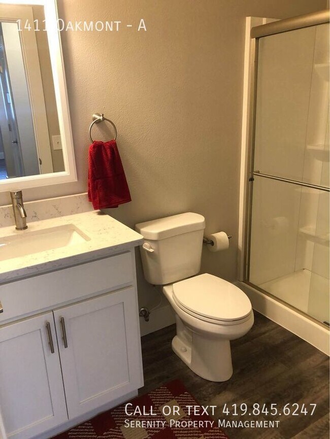 Building Photo - Newly Renovated One Bedroom Available Now!