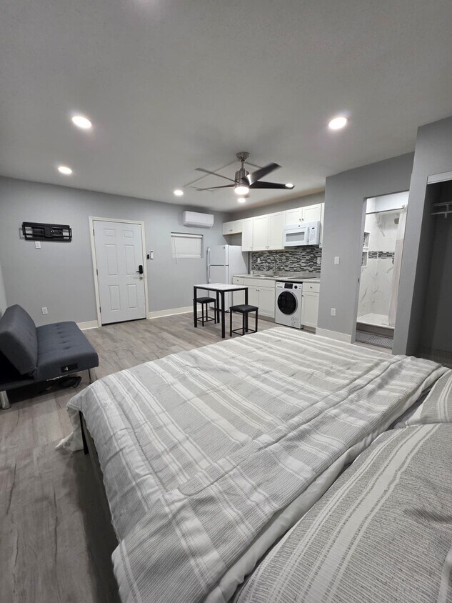 Foto del edificio - 410 Oak Dr