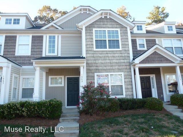 Primary Photo - 3 br, 2.5 bath House - 1069 Constitution P...