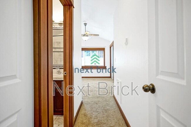 Foto del edificio - 813 NW 97th St