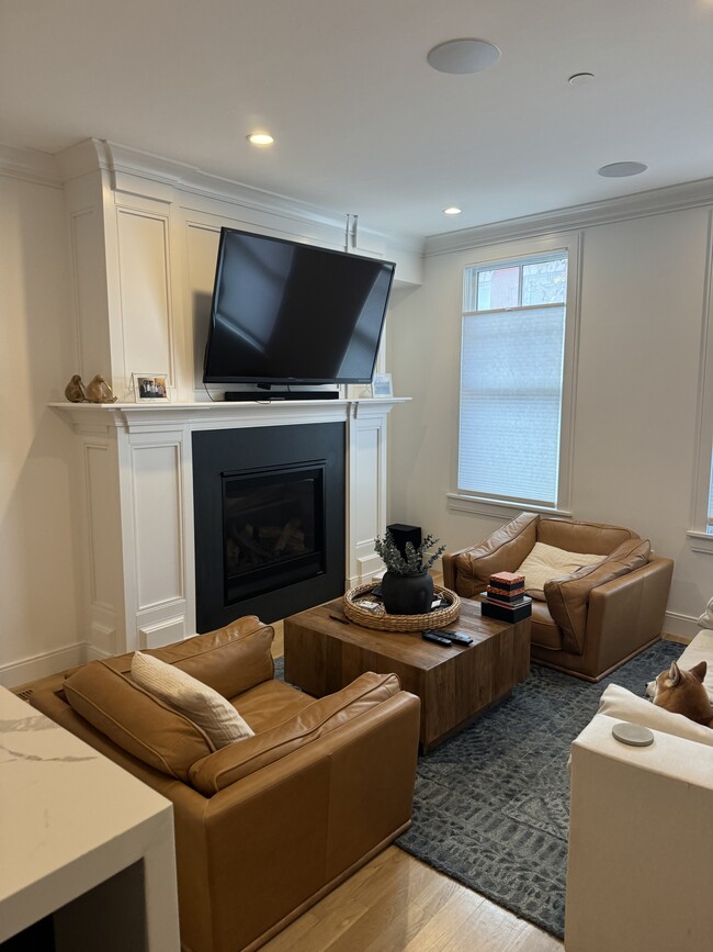 Upstairs Living Room - 11 Prospect St