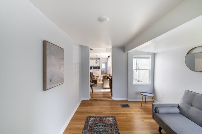 Foto del edificio - 1121 Laurel St