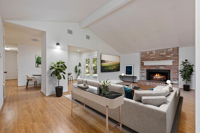 Foto del edificio - 22727 Smokey Hill Dr