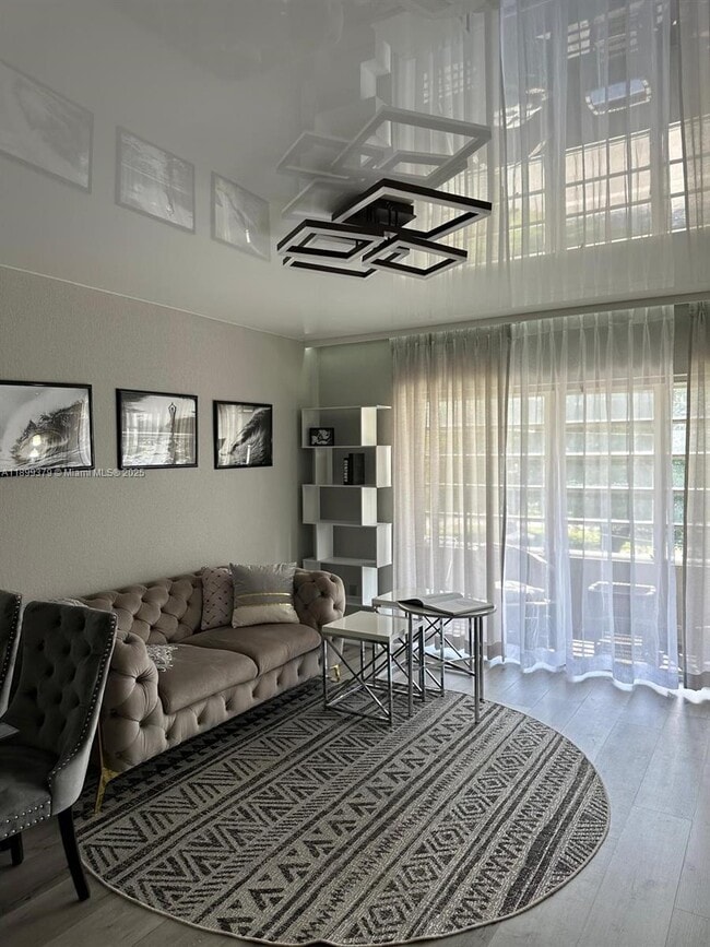 Building Photo - 20201 NE 29th Ct