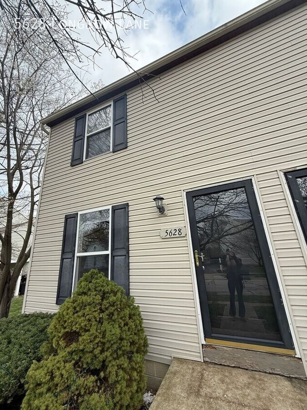 Primary Photo - 5628 Longbow Ln