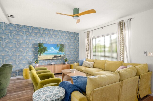 Foto del edificio - 84 21st Terrace SE