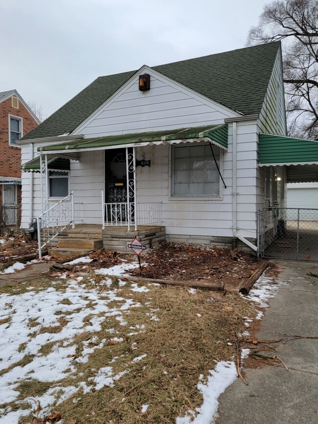 Building Photo - 18629 Fleming St