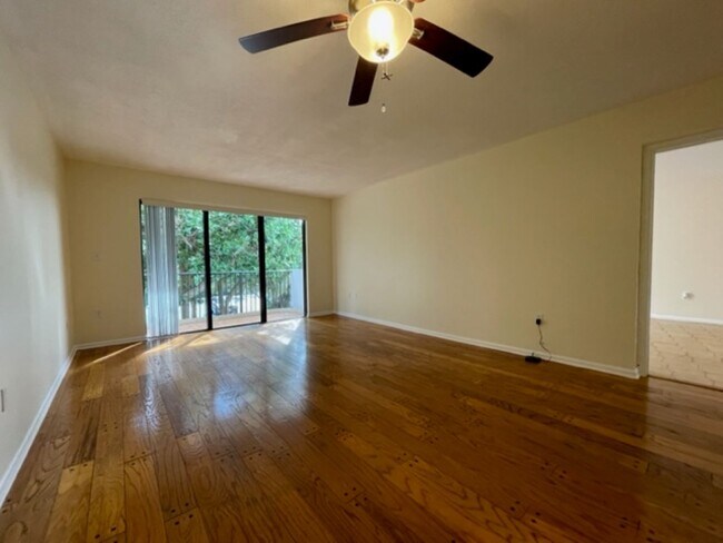 Building Photo - 1201 S Ocean Dr