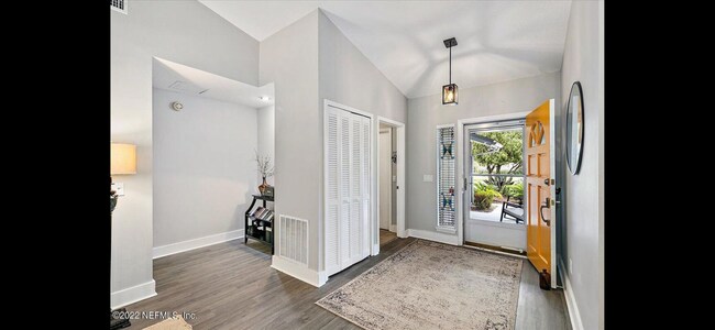 Building Photo - 2124 Aztec Dr W