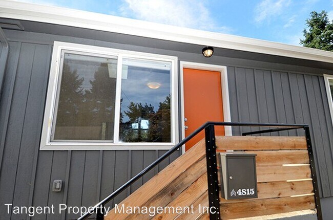 Building Photo - 4709-4823 NE 50th Pl