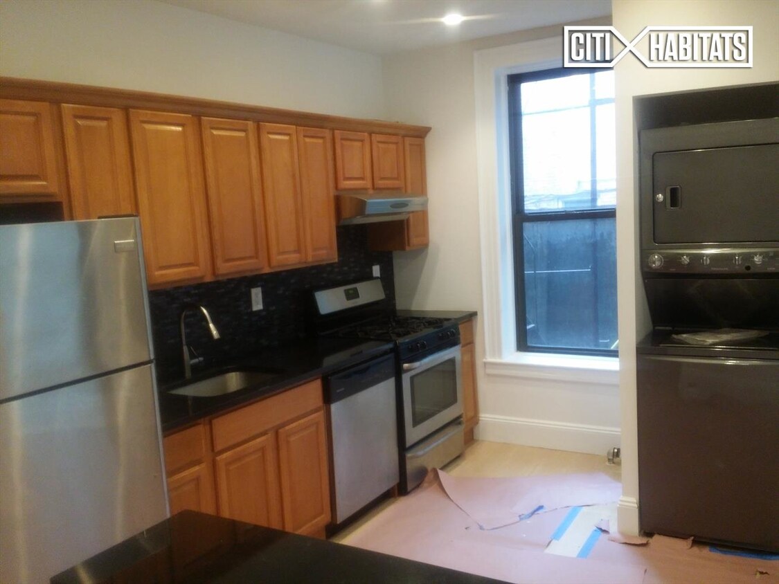 Primary Photo - 507 2nd St