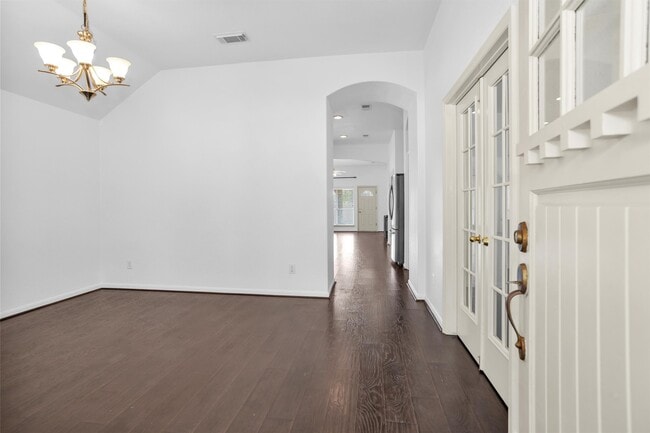 Building Photo - 19423 Wildwood Dale Ln