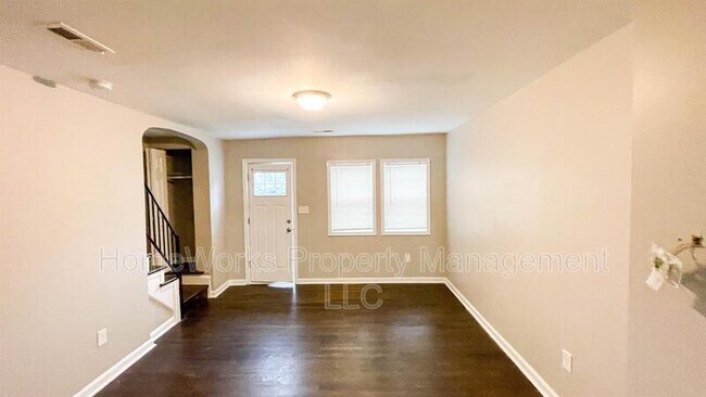 Foto del edificio - 3026 Grantley Ave