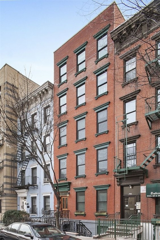 Foto principal - 206 E 75th St