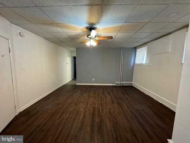 Foto del edificio - 623 N 64th St