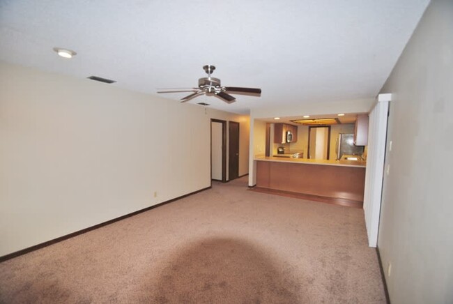 Building Photo - 254 Sandy Run