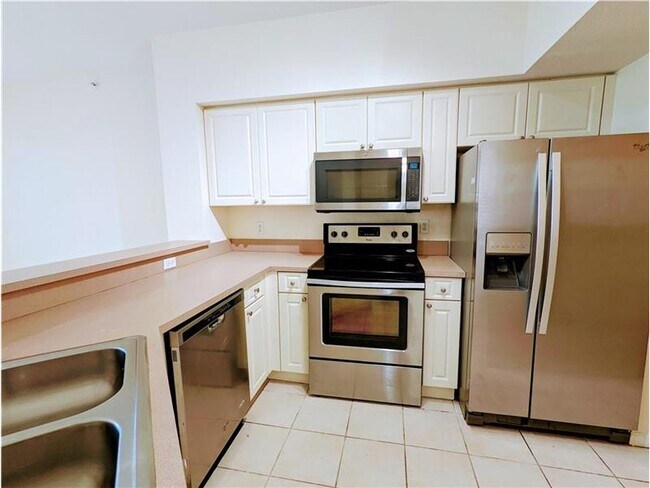 Foto del edificio - 6558 W Sample Rd