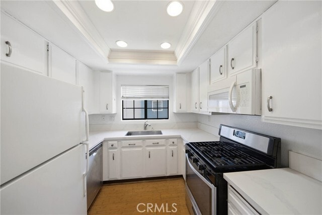 Building Photo - 24442 Avenida De Los Ninos