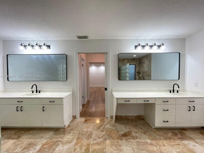 Foto del edificio - 8501 SW 178th St