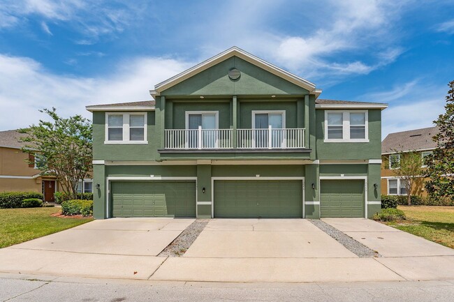 Foto del edificio - Nice 2/2 Condo w/Garage in Villas of East ...