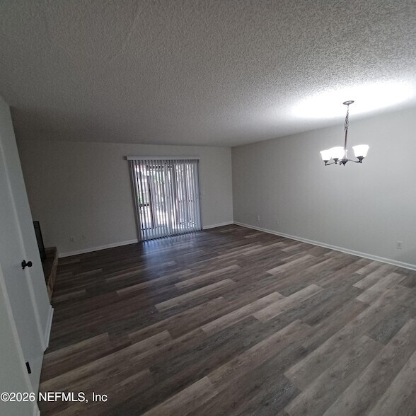 Foto del edificio - 1201 Douglas St