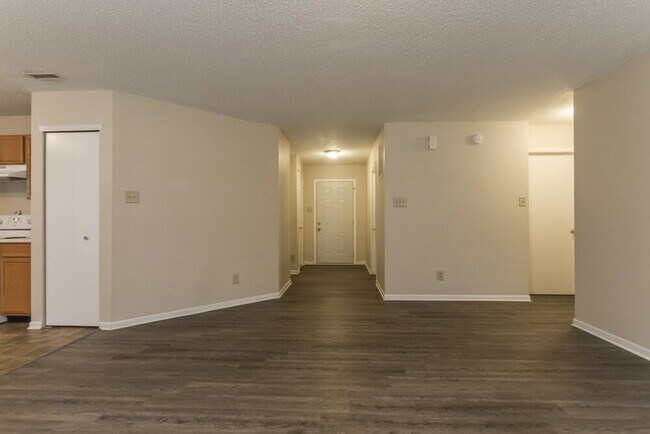 Foto del edificio - 3324 Spring Wind Ln