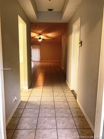 Building Photo - 4101 Pine Ridge Ln