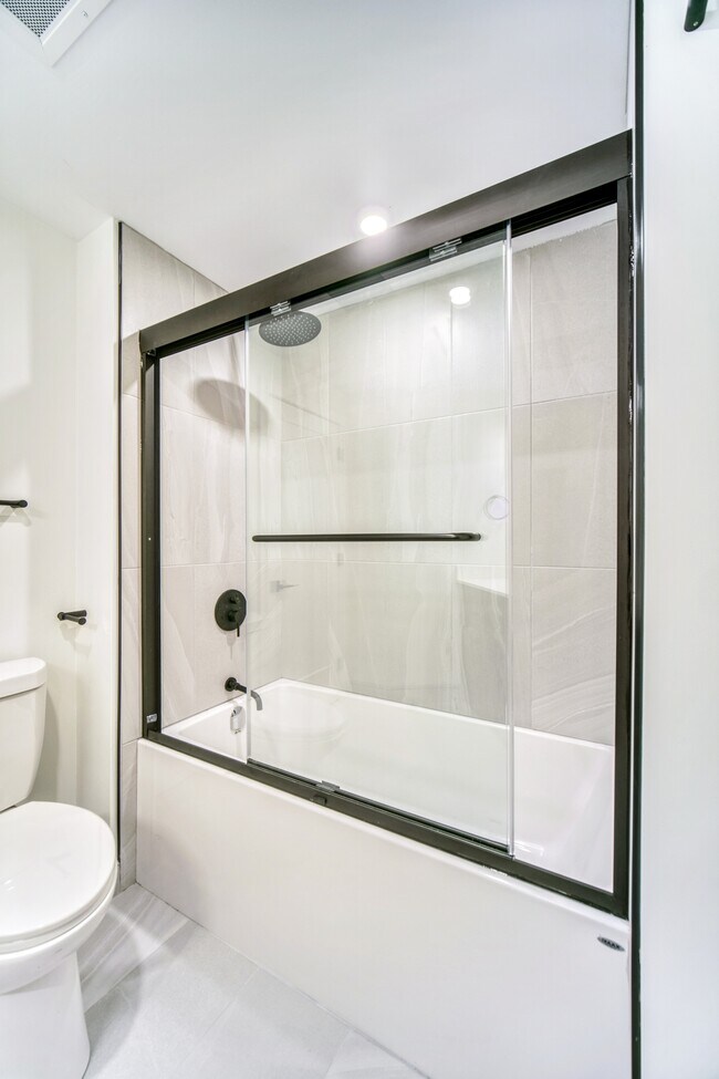 Building Photo - 5415-5415 Cogswell St