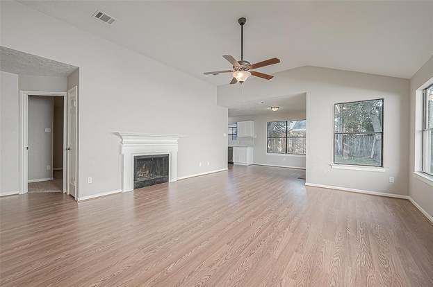 Building Photo - 7743 High Village Dr