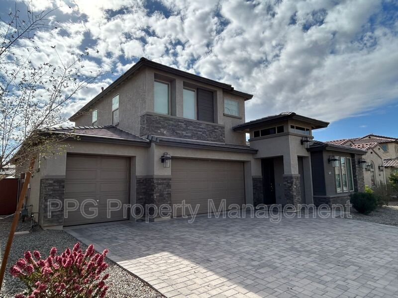 Foto principal - 11671 W Luxton Ln