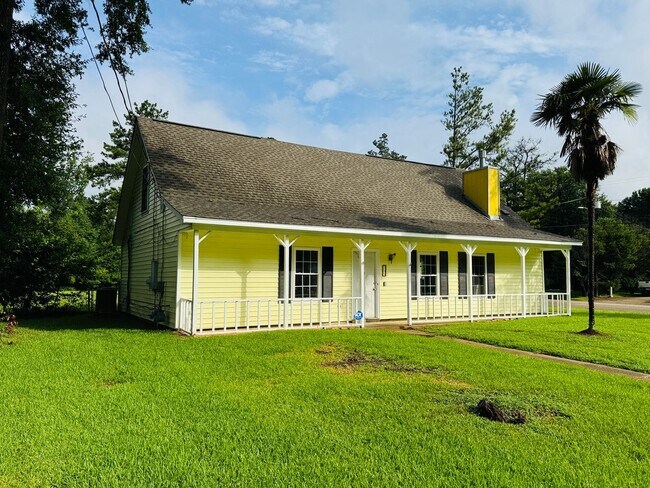 Foto del edificio - Discover your dream 4-Bedroom home today!