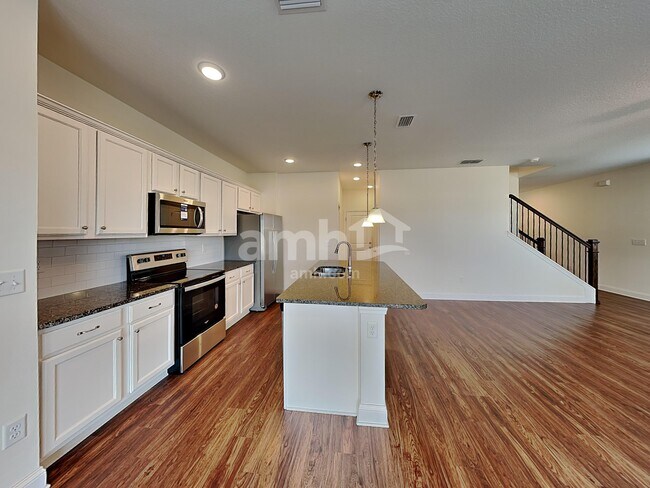 Foto del edificio - 99 Olivewood Pl