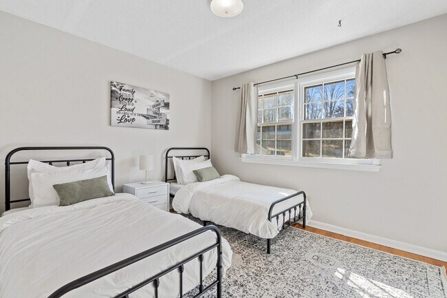 Foto del edificio - 750 SE Maynard Rd