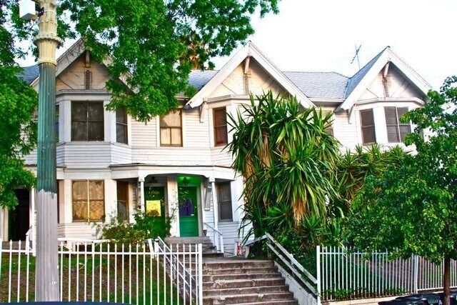 Building Photo - 1432 Glendale Blvd