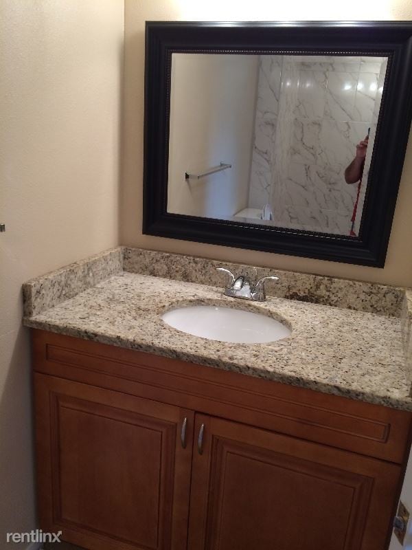 Building Photo - 605 Hammock Pine Blvd