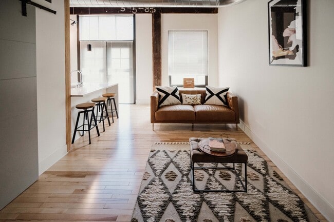 Building Photo - Maxwell Lofts